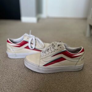 LIMITED EDITION VANS David Bowie Collector’s Shoes